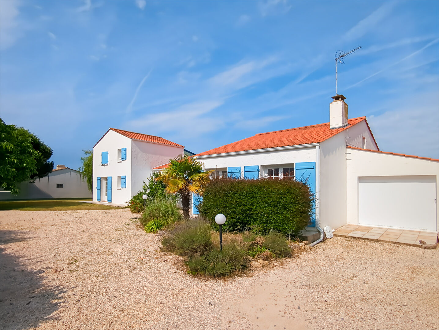 Maison CHALLANS (85300) 6 pièces 225.66 m²