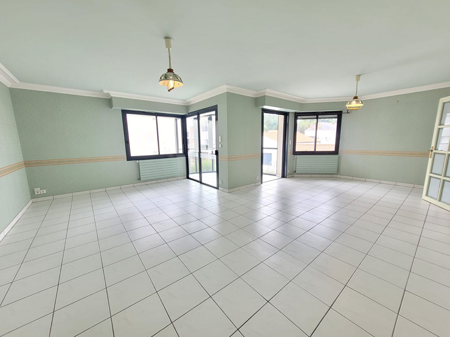 Appartement CHALLANS (85300) 3 pièces 84.91 m²