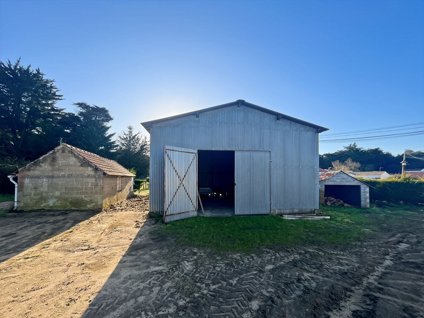 Entrepôt / Local industriel SAINT JEAN DE MONTS (85160) 140.00 m²