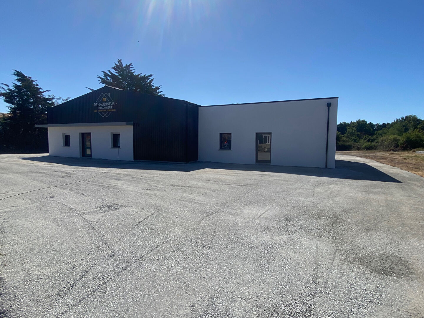 Local commercial Challans (85300) 100.00 m²