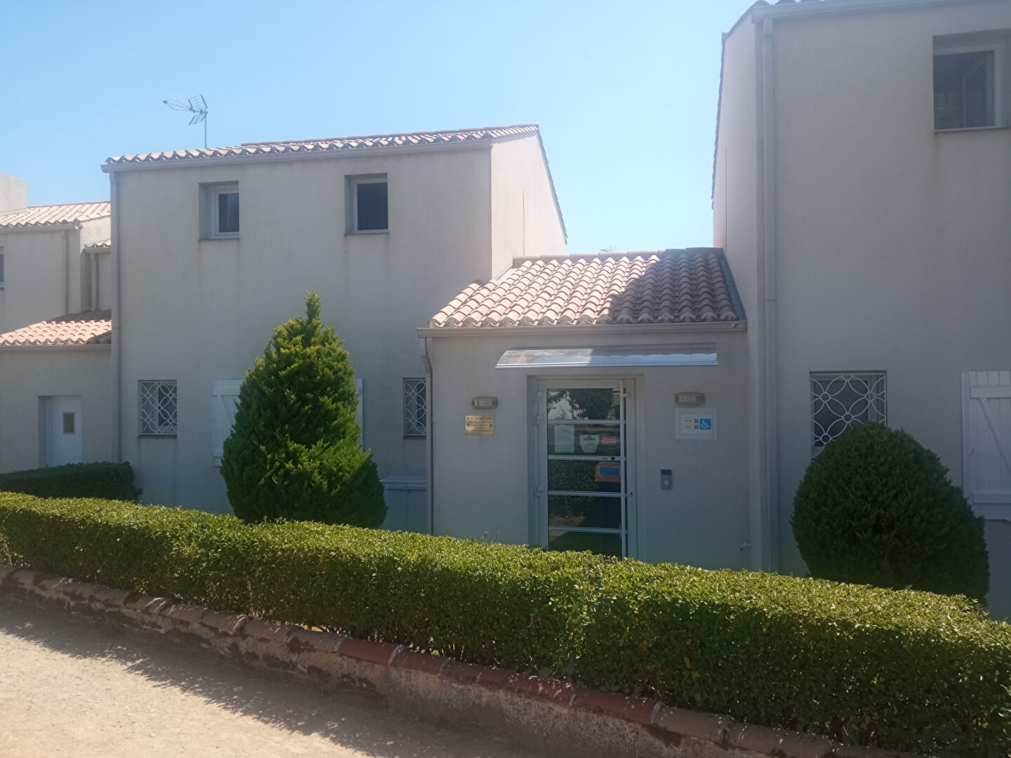 Bureaux CHALLANS (85300) 98.00 m²