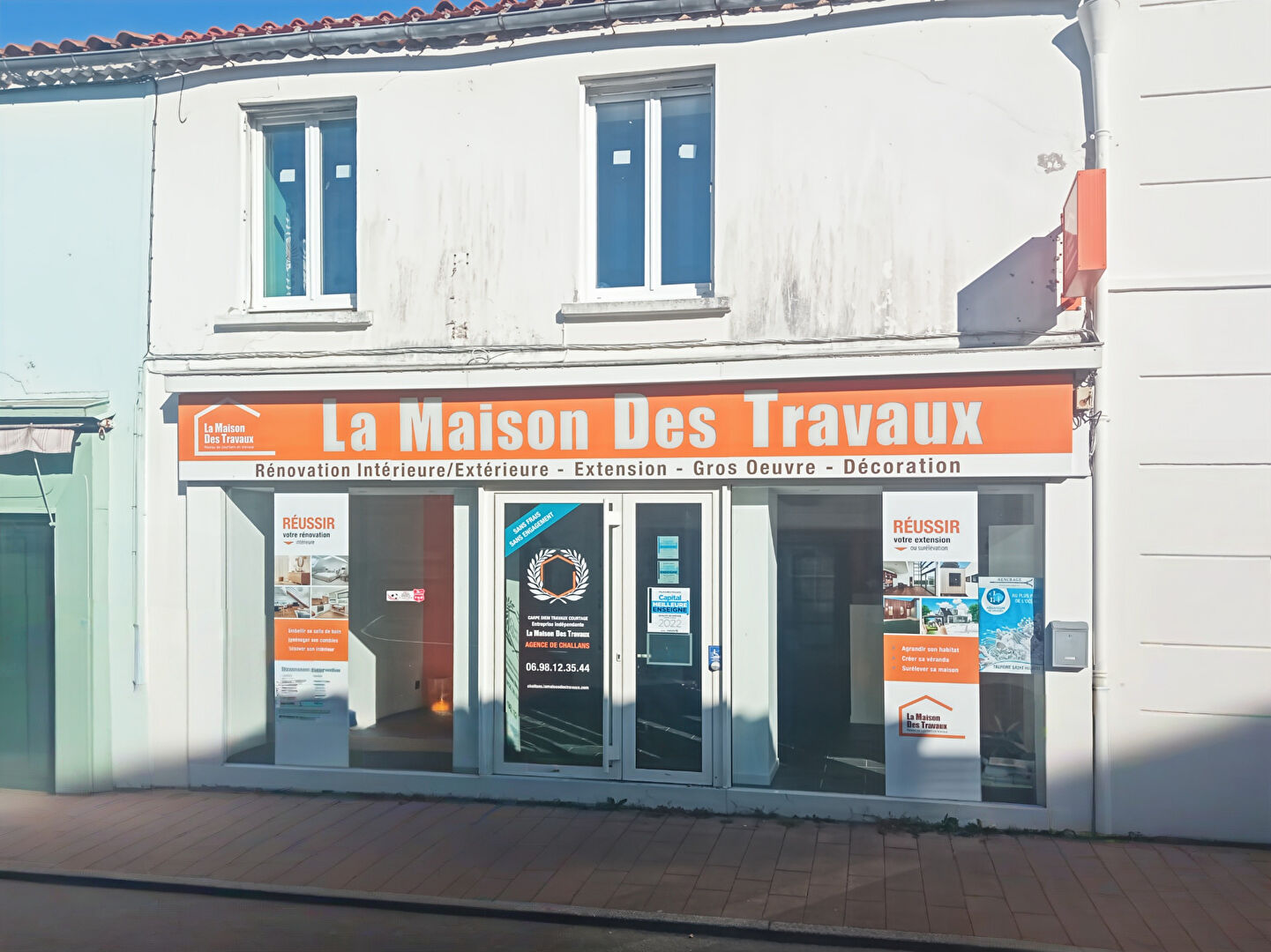 Local commercial CHALLANS (85300) 84.00 m&sup2;