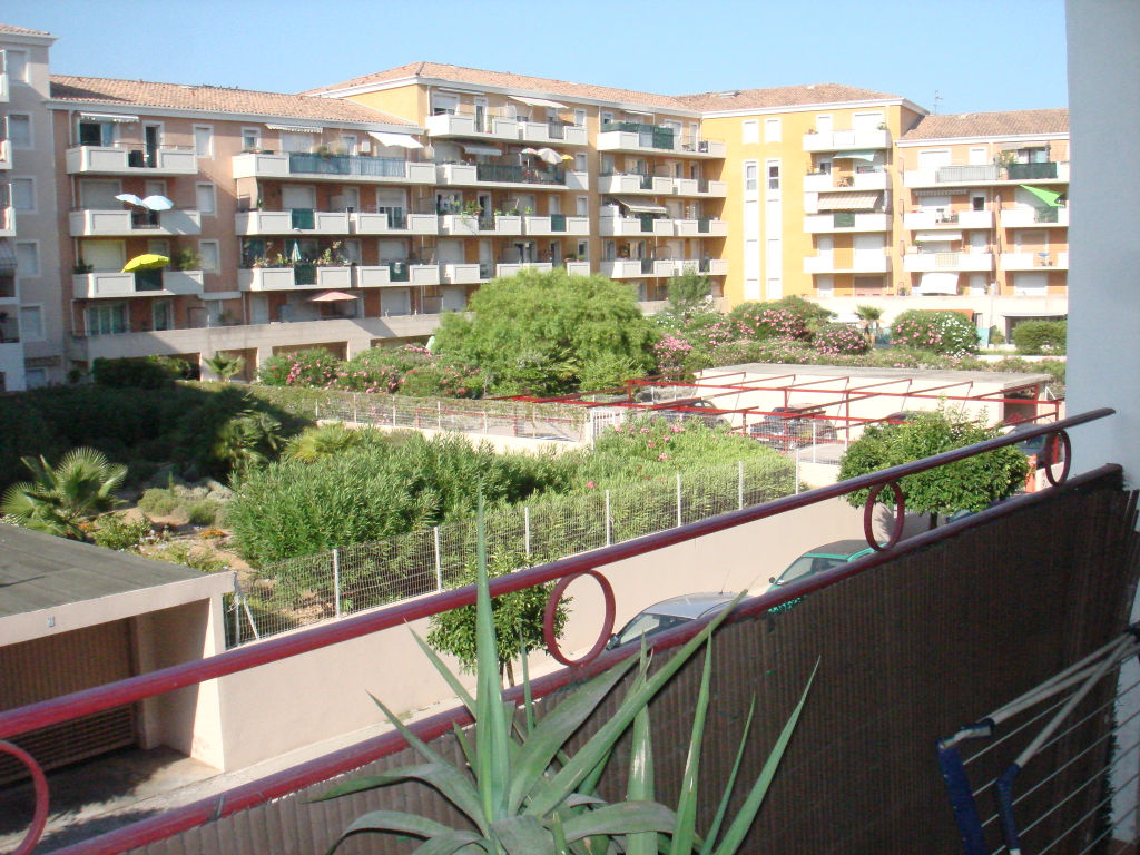 Appartement Hy&egrave;res (83400) 2 pi&egrave;ces 50.94 m&sup2;
