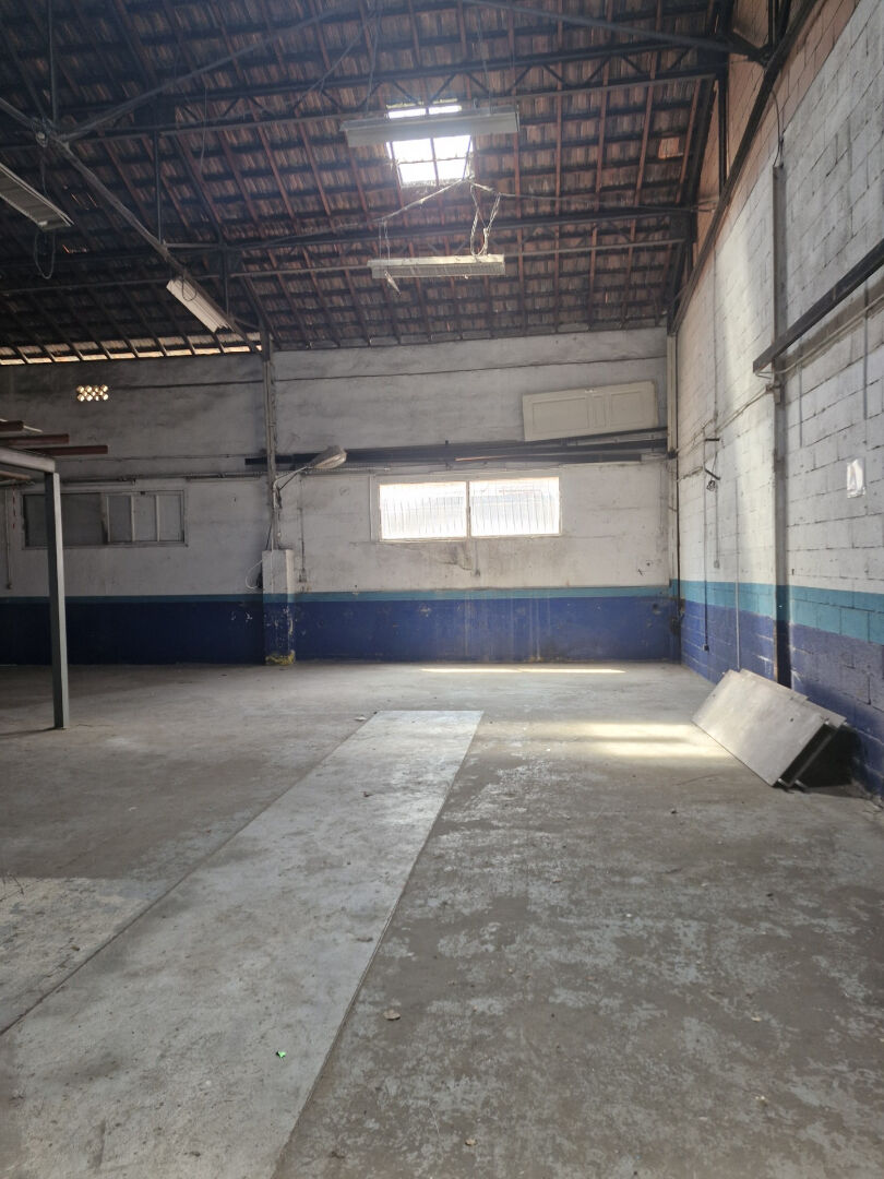 Local commercial SOLLIES VILLE (83210) 195.00 m²