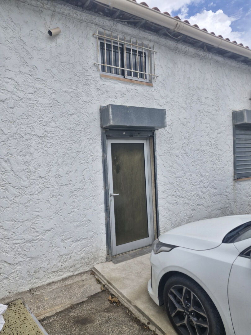 Local commercial TOULON (83000) 96.00 m²