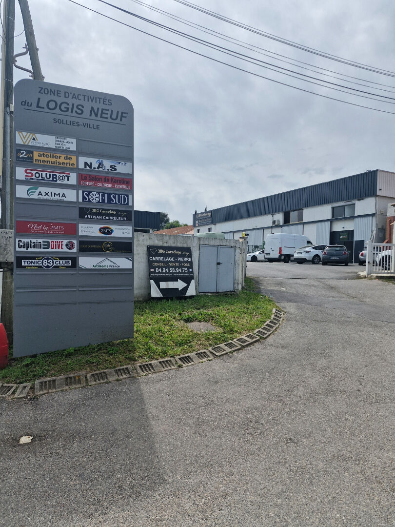 Local commercial SOLLIES VILLE (83210) 300.00 m²