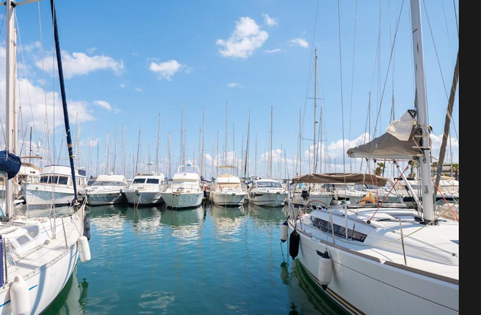 Appartement HYERES (83400) 1 pièce 33.94 m²