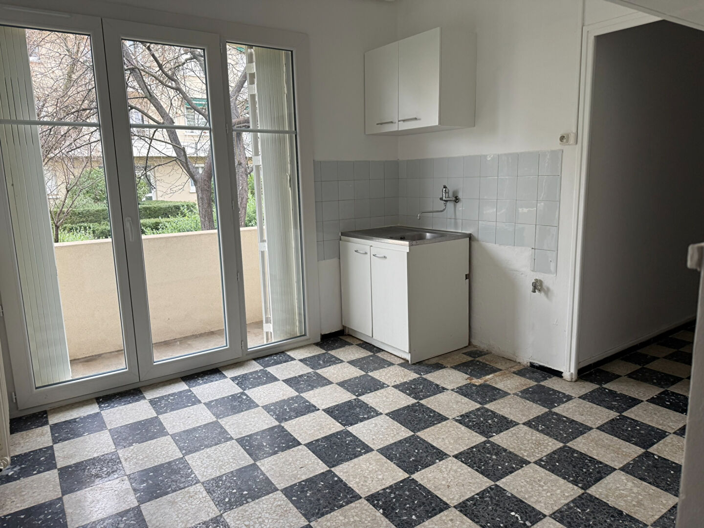 Appartement LA CRAU (83260) 3 pi&egrave;ces 63.00 m&sup2;