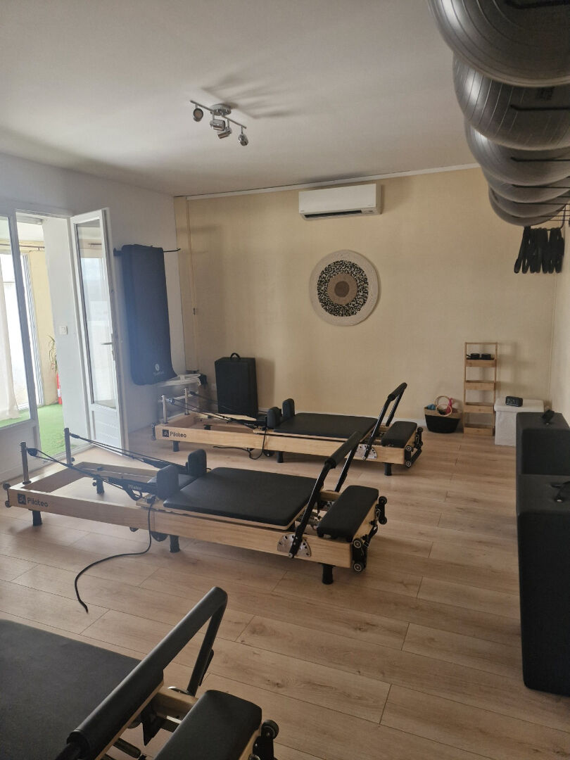 Local commercial HYERES (83400) 80.00 m&sup2;