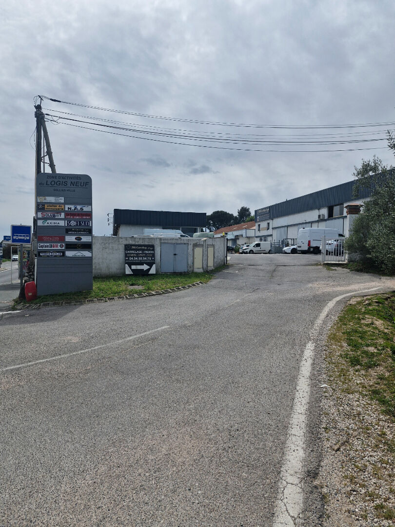 Local commercial HYERES (83400) 96.00 m&sup2;