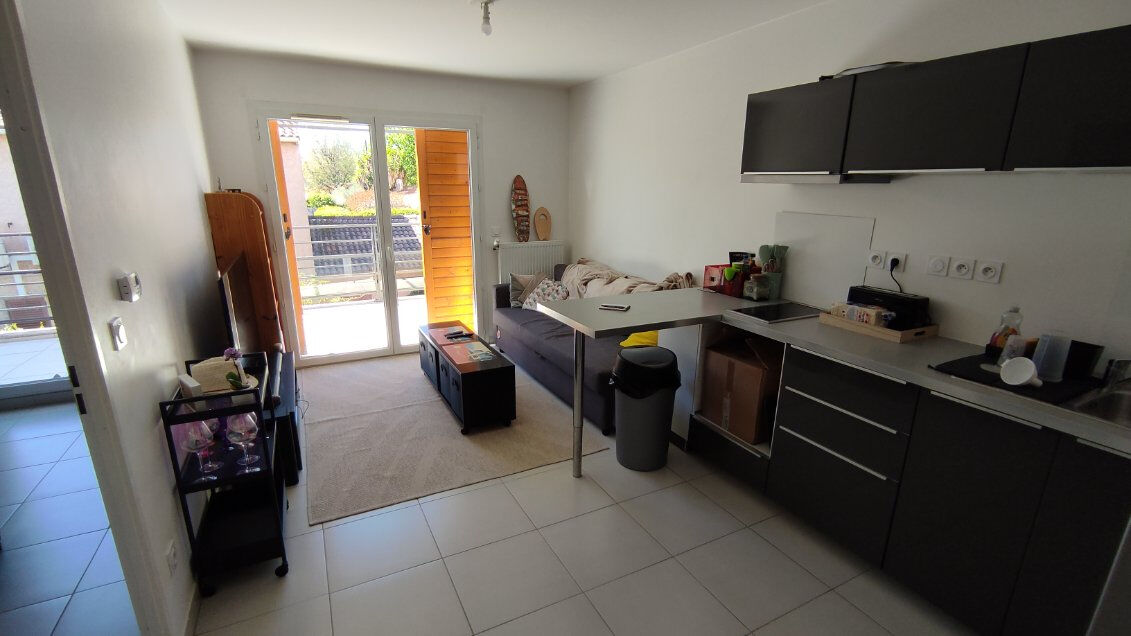 Appartement HYERES (83400) 2 pi&egrave;ces 38.00 m&sup2;