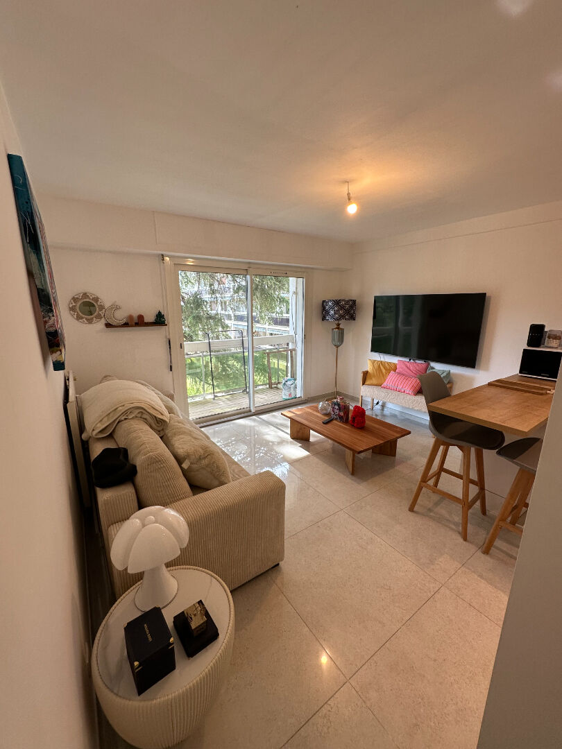 Appartement HYERES (83400) 2 pi&egrave;ces 50.49 m&sup2;
