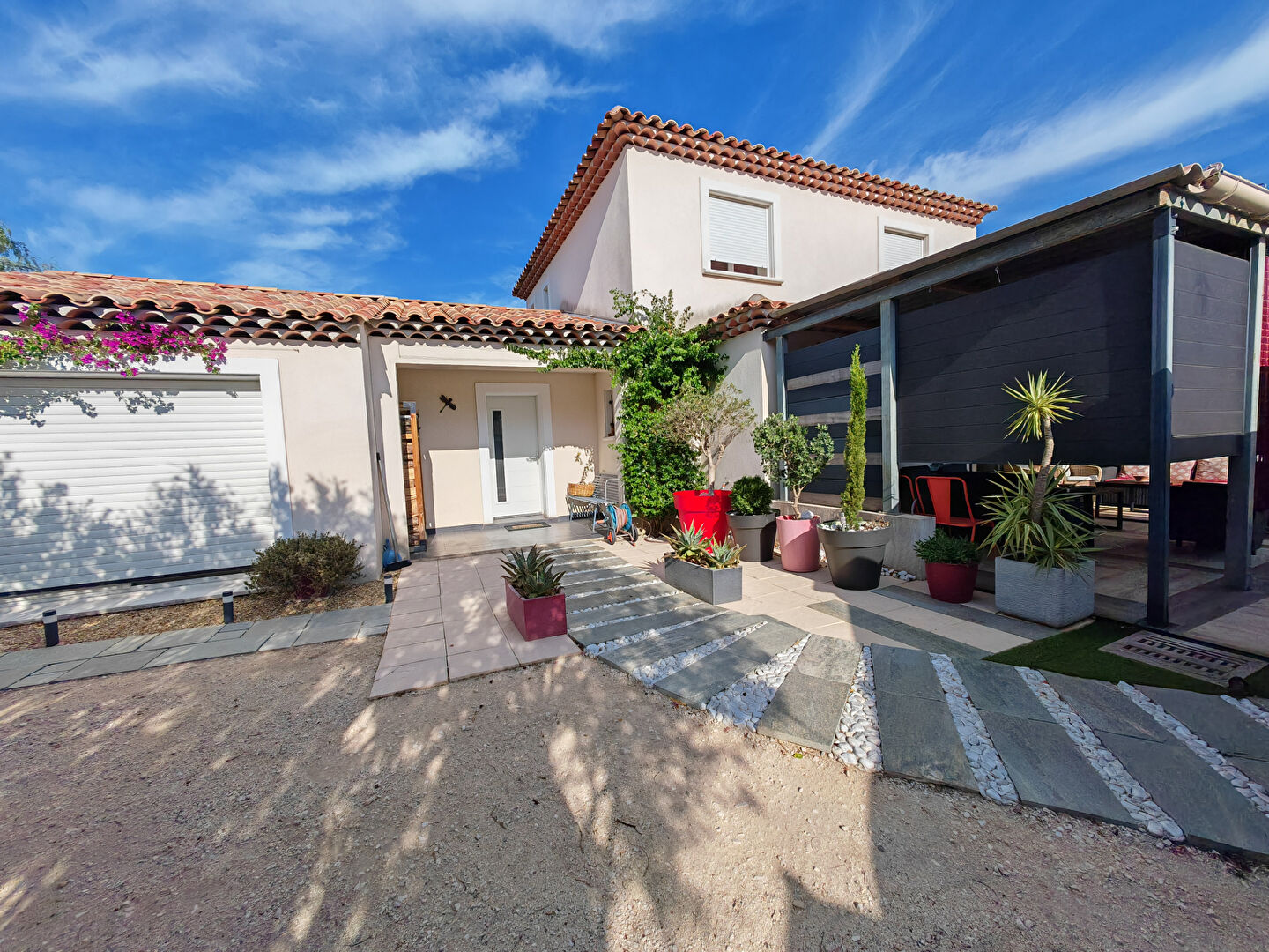Villa LA CRAU (83260) 6 pi&egrave;ces 145.00 m&sup2;