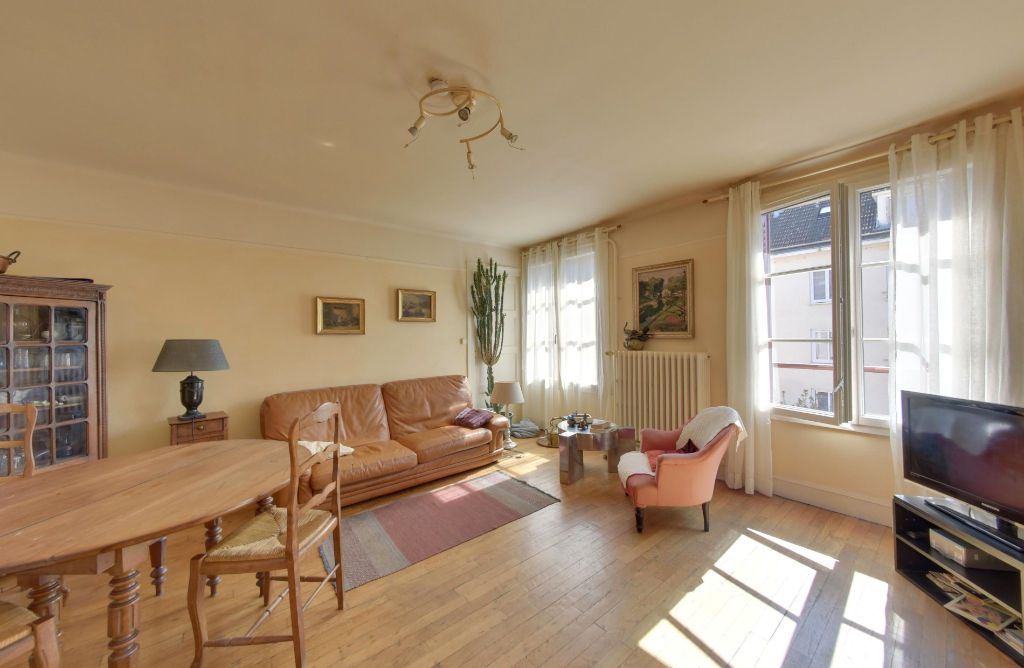 Appartement 3 pièces 67 m² · à Auxerre · 66,8 m² · 98 000 €