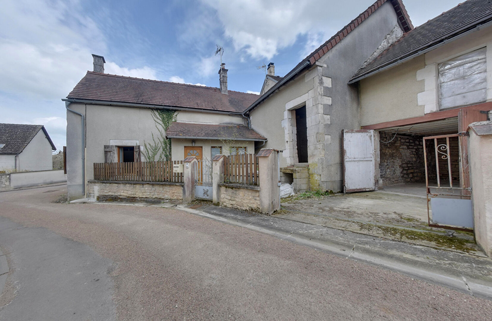 Maison CHARENTENAY (89580) 5 pièces 64.55 m²