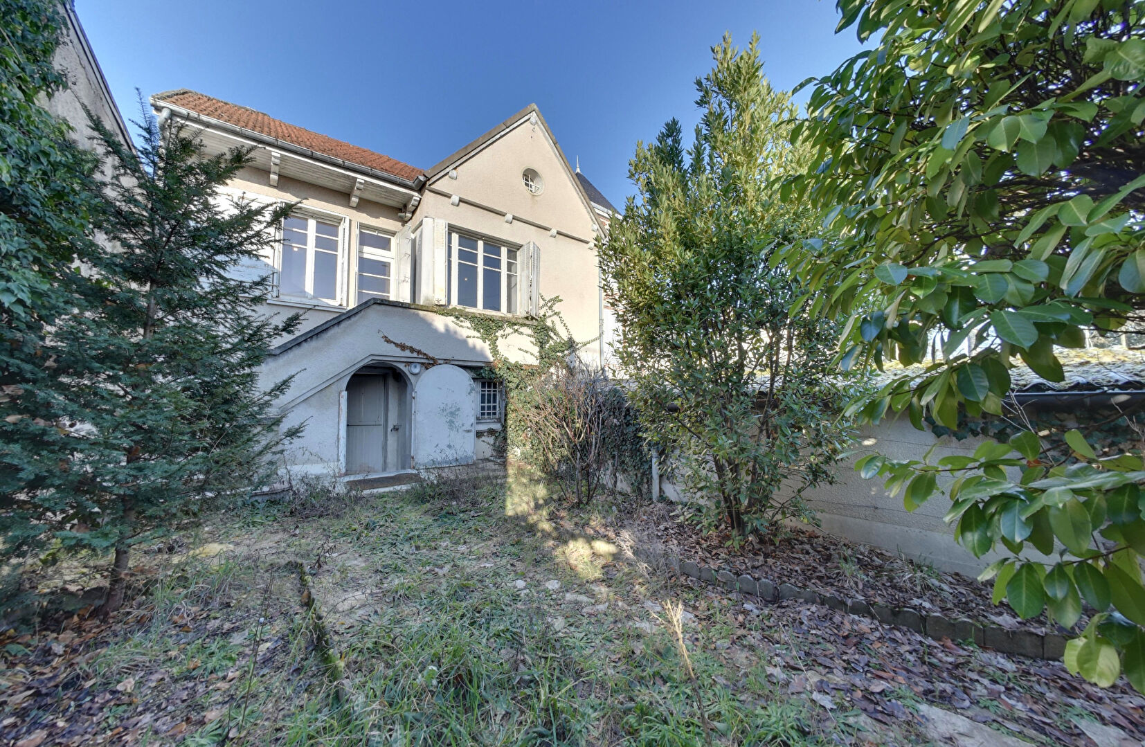 Maison AUXERRE (89000) 8 pièces 236.00 m²