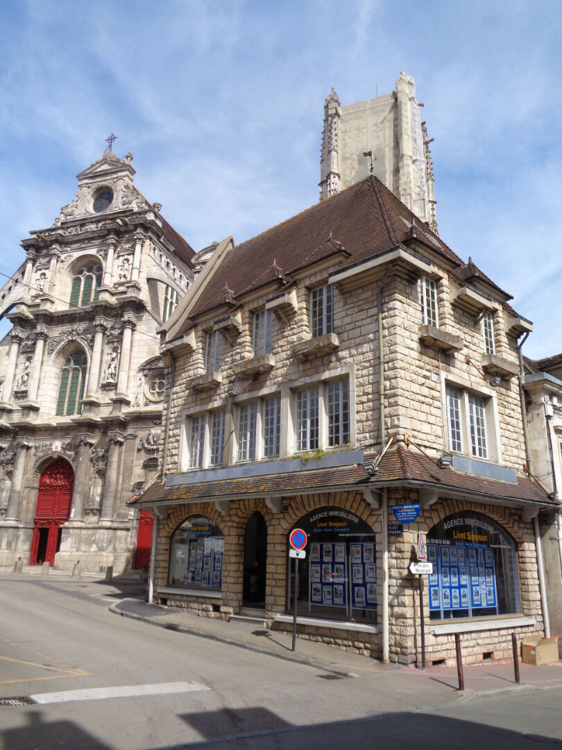Immeuble AUXERRE (89000) 216.00 m²