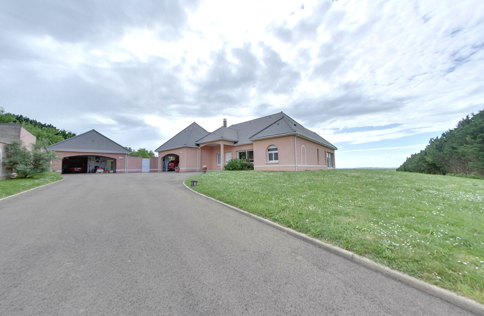 Maison QUENNE (89290) 6 pièces 251.00 m²