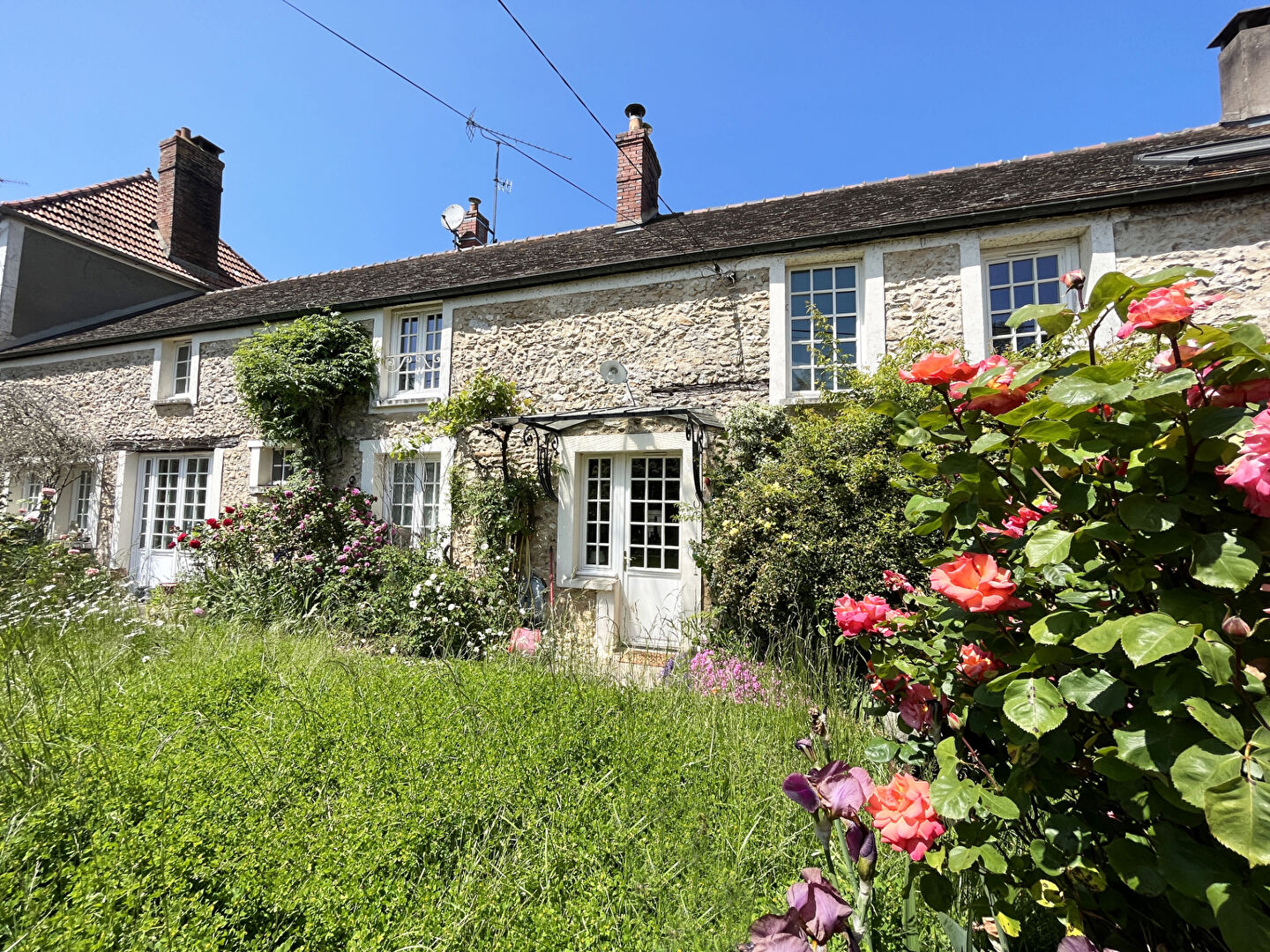 Maison DOURDAN (91410) 7 pièces 250.00 m²