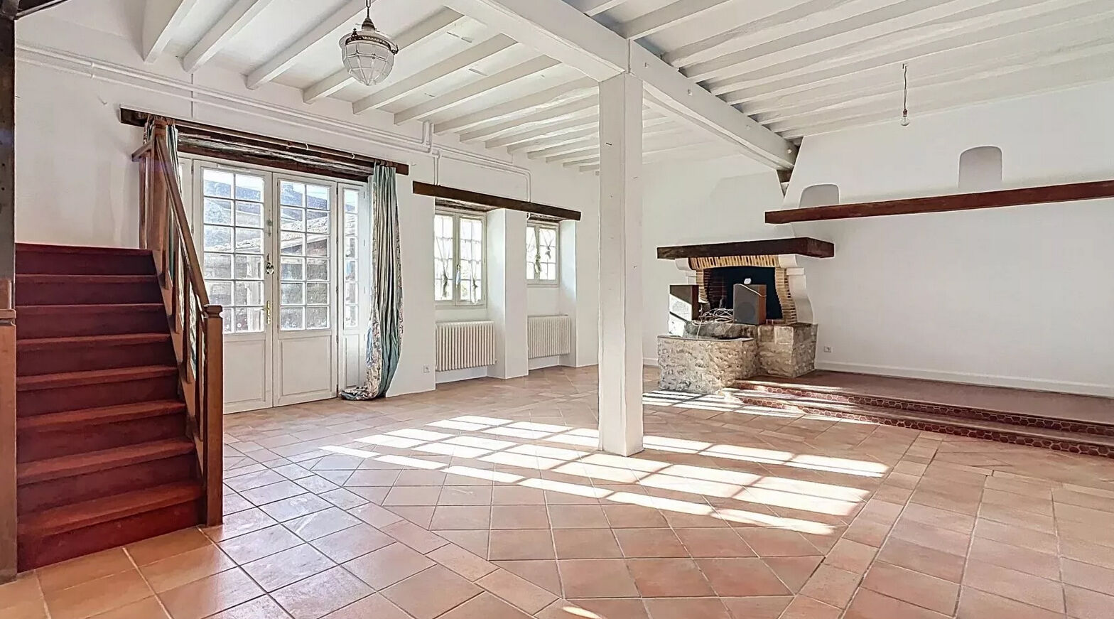 Maison DOURDAN (91410) 7 pièces 250.00 m²