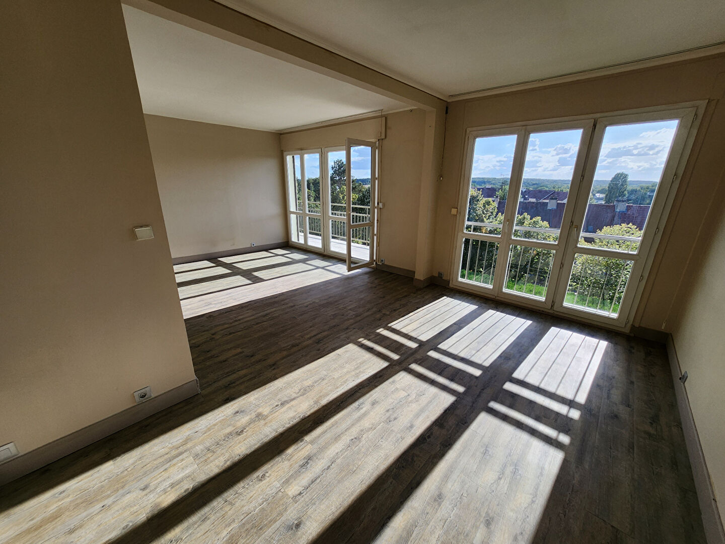 Appartement DOURDAN (91410) 3 pièces 84.00 m²