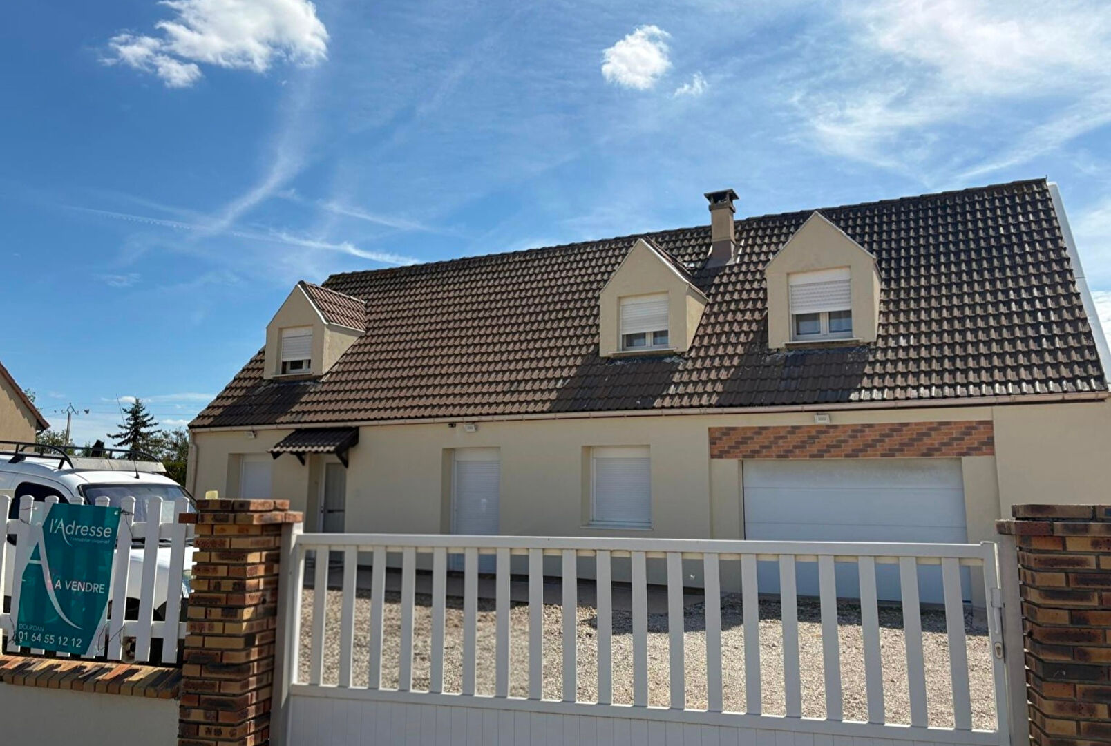 Maison DOURDAN (91410) 6 pi&egrave;ces 145.00 m&sup2;