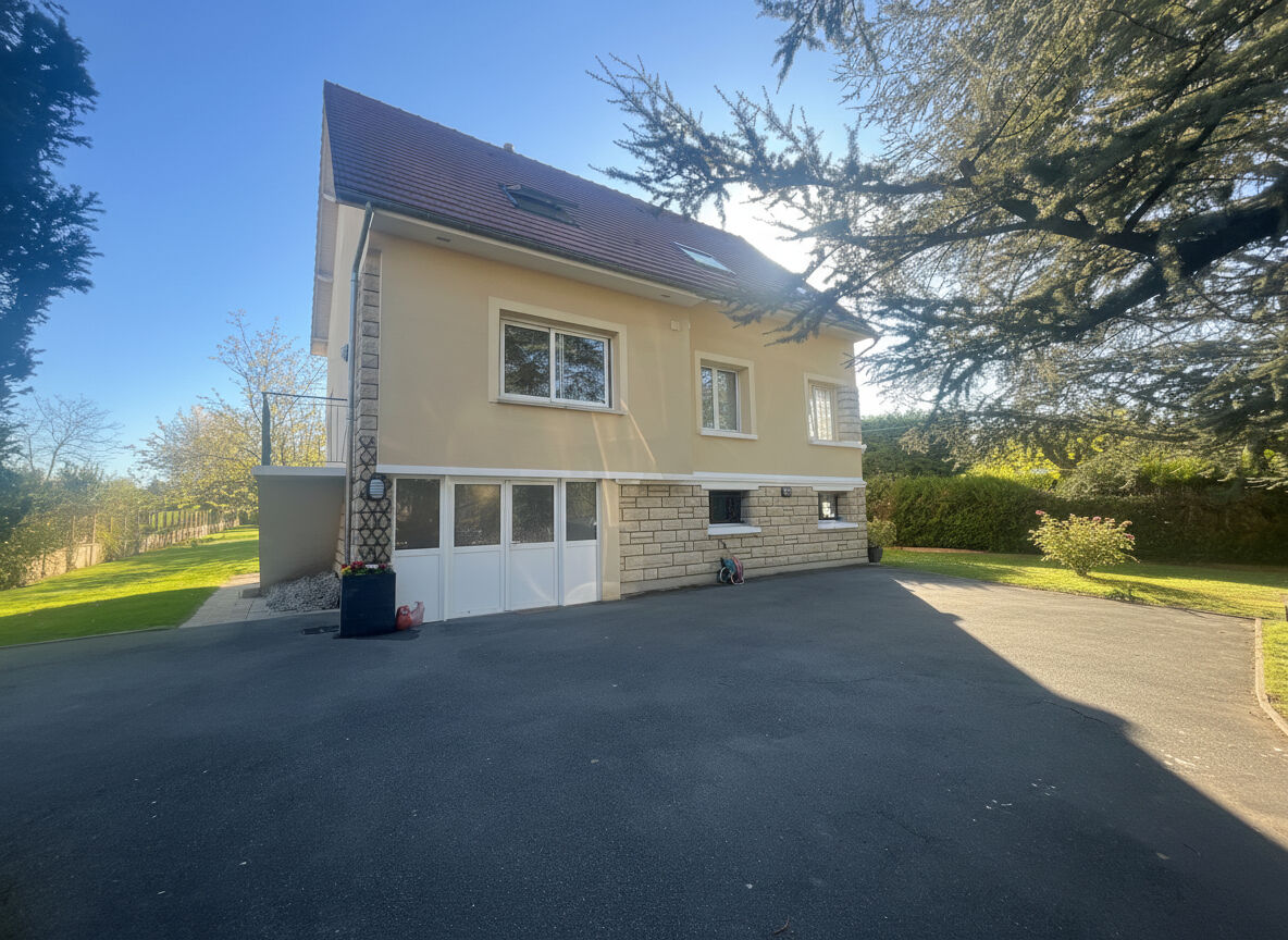 Maison DOURDAN (91410) 7 pi&egrave;ces 154.00 m&sup2;