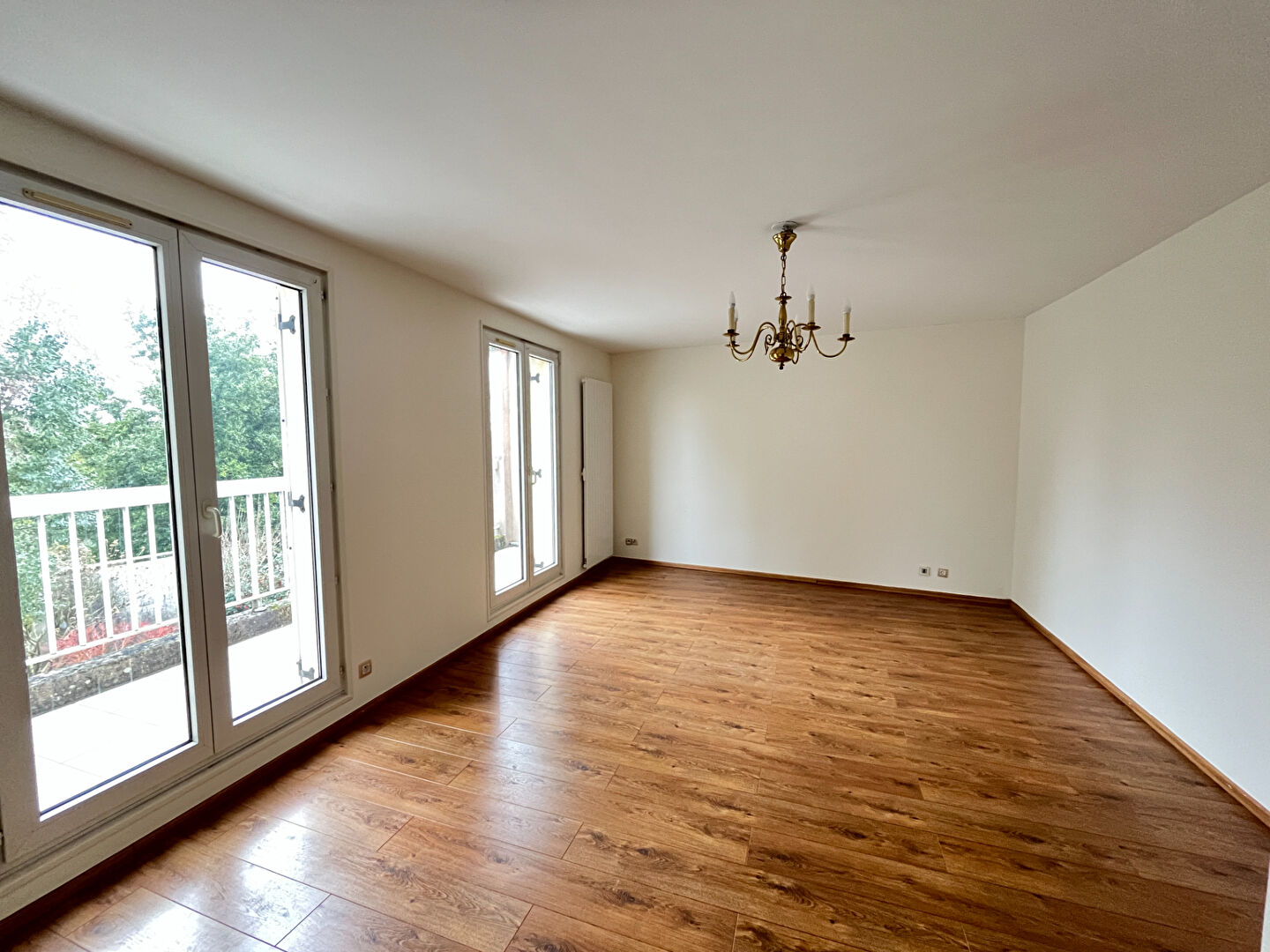 Appartement DOURDAN (91410) 3 pi&egrave;ces 76.00 m&sup2;