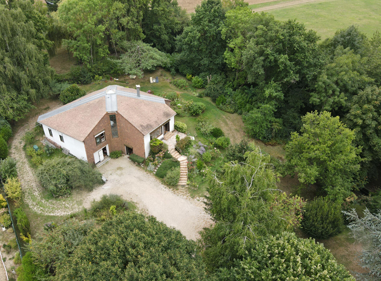 Maison DOURDAN (91410) 9 pièces 295.00 m²