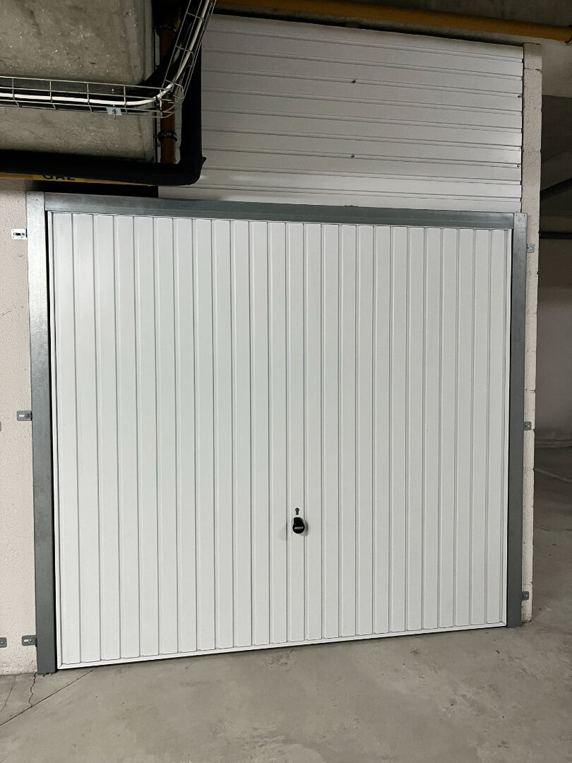 Parking / box DOURDAN (91410)