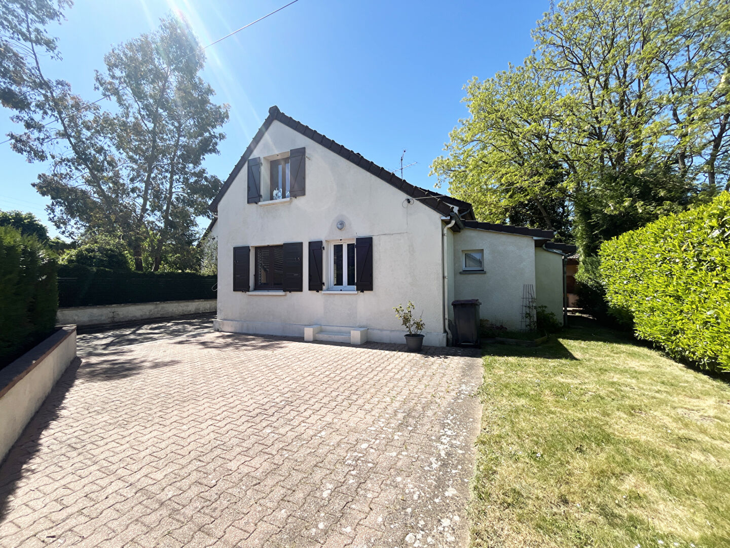 Maison DOURDAN (91410) 5 pi&egrave;ces 128.00 m&sup2;
