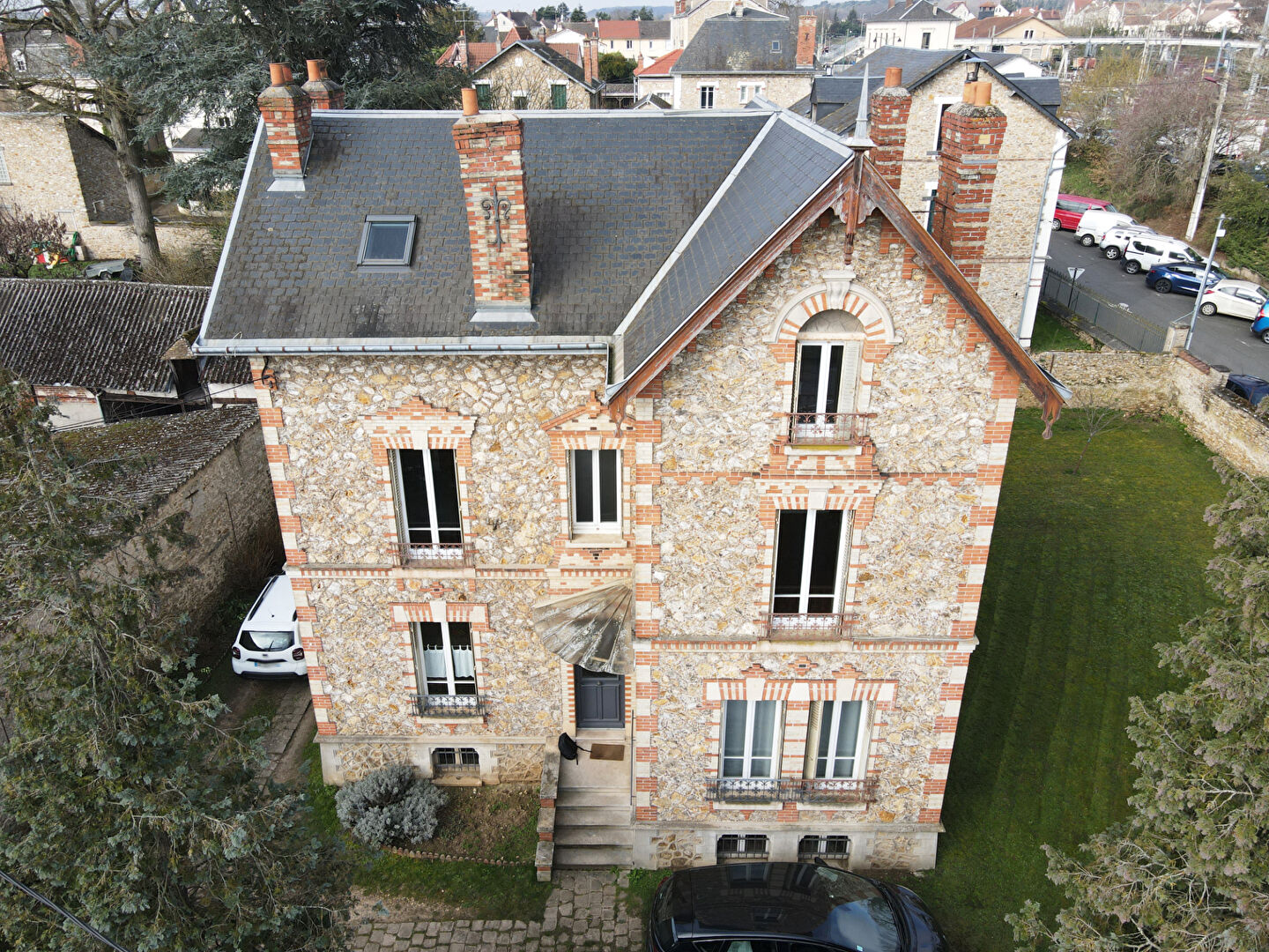 Maison DOURDAN (91410) 8 pi&egrave;ces 180.00 m&sup2;