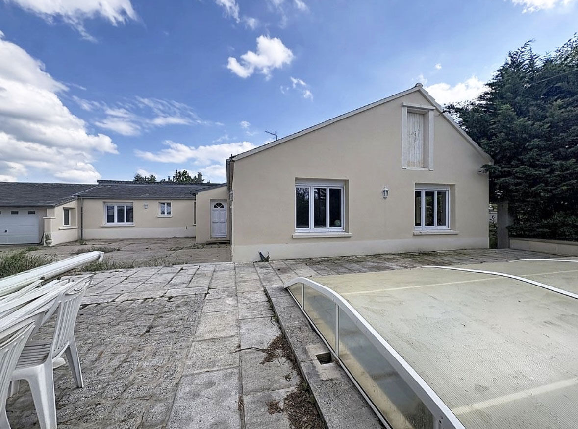Maison DOURDAN (91410) 5 pi&egrave;ces 140.00 m&sup2;