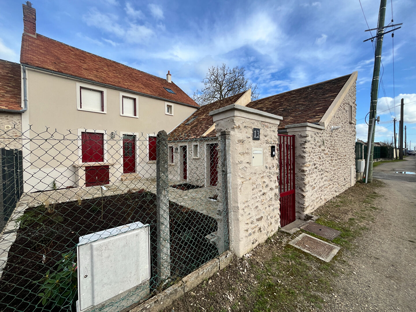 Maison LES GRANGES LE ROI (91410) 5 pi&egrave;ces 163.62 m&sup2;