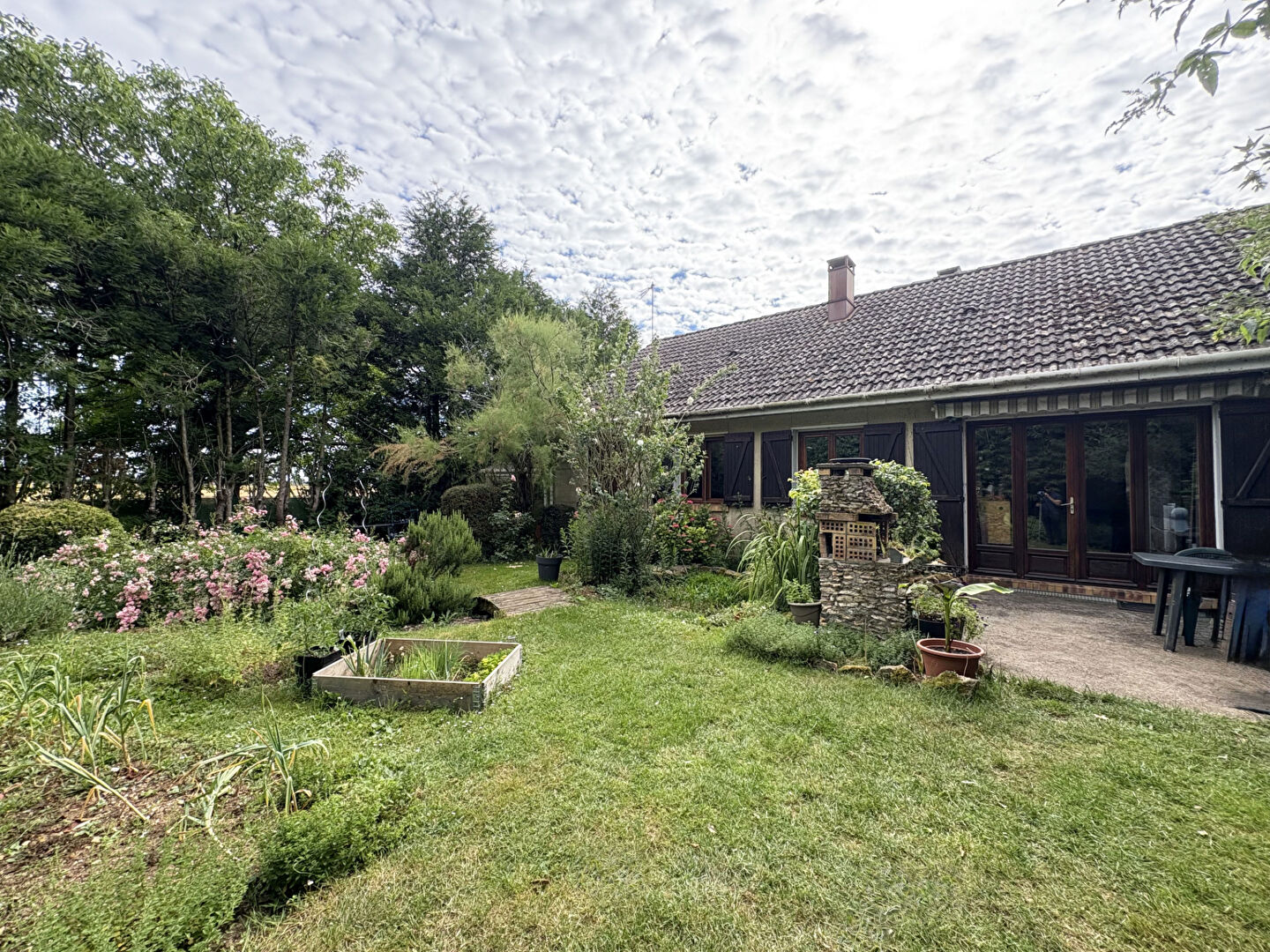 Dourdan (91) 229 000 € Maison 6 pièces , 4 chambres 93.70 m² Avec jardin, terrasse, garage/box Voir le bien