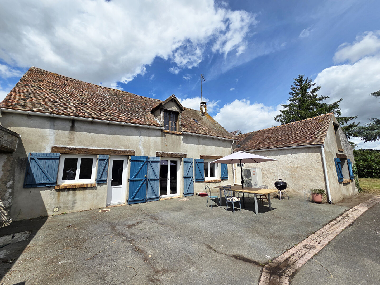 Maison DOURDAN (91410) 5 pi&egrave;ces 110.00 m&sup2;