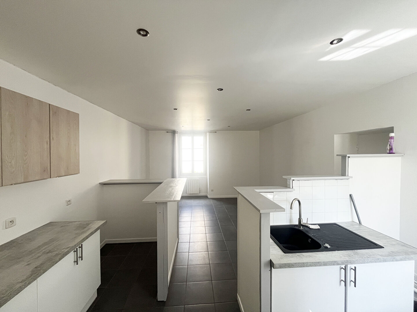 Dourdan (91) 120 000 € Appartement 2 pièces , 1 chambre 40.27 m² Voir le bien