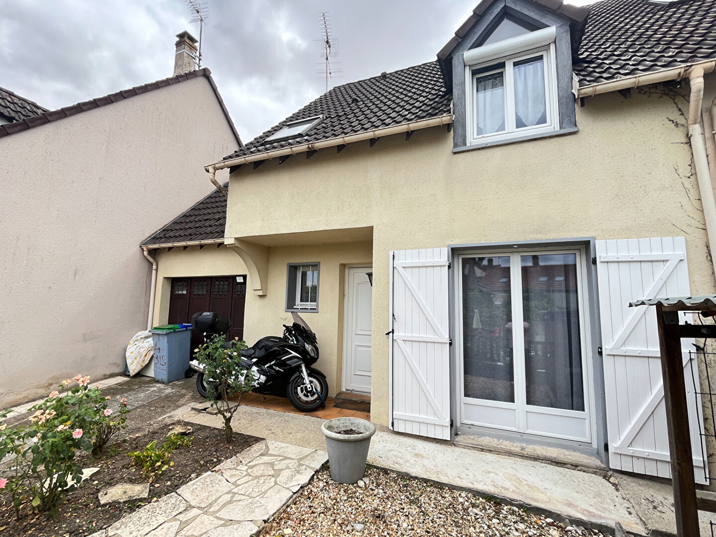 Corbreuse (91) 250 000 € Maison 5 pièces , 3 chambres 95.00 m² Avec jardin Voir le bien