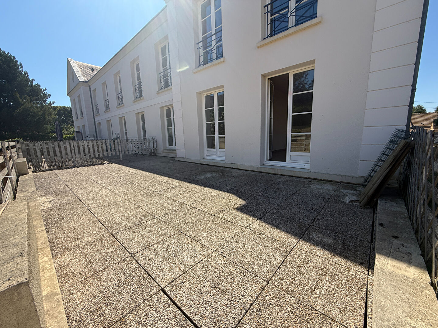 Appartement DOURDAN (91410) 2 pi&egrave;ces 46.00 m&sup2;