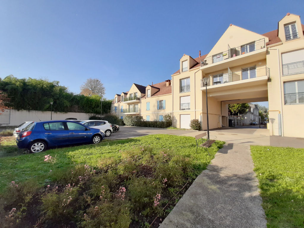 Appartement DOURDAN (91410) 4 pi&egrave;ces 80.00 m&sup2;