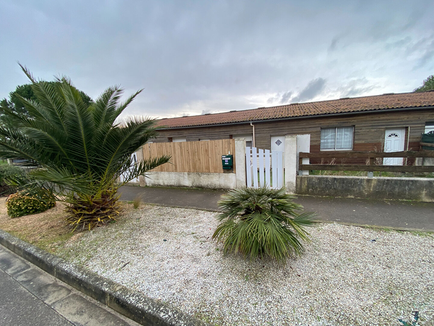 Immeuble LASBORDES (11400) 9 pièces 210.00 m²