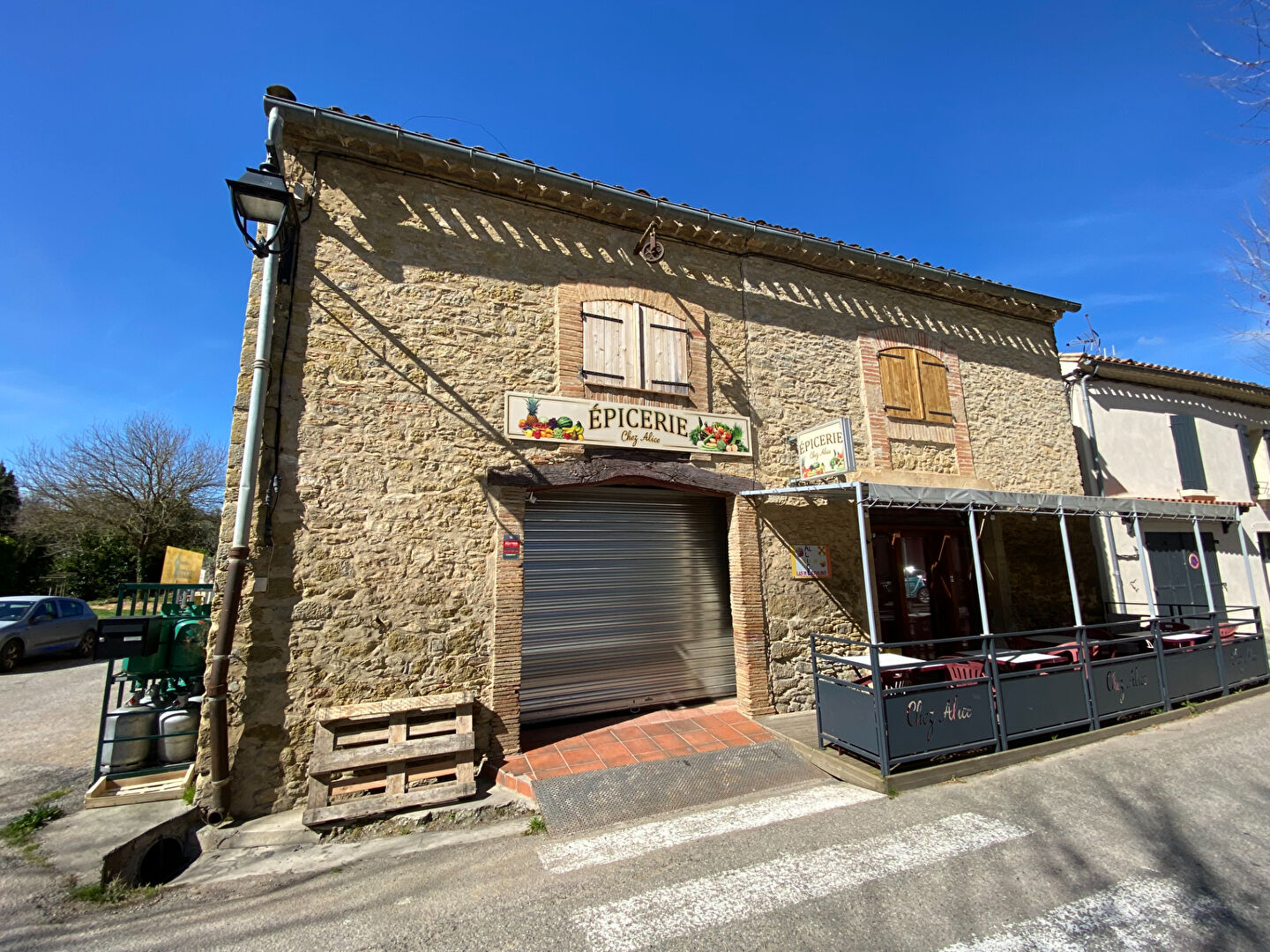 Local commercial SAINT PAPOUL (11400) 93.66 m²