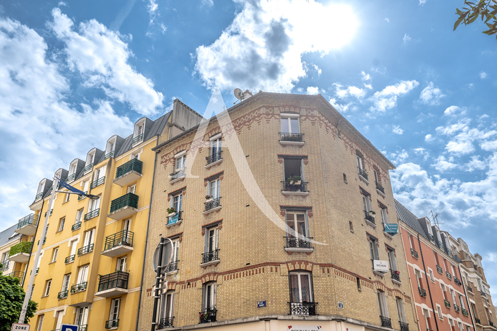 Appartement CLICHY (92110) 3 pi&egrave;ces 53.00 m&sup2;