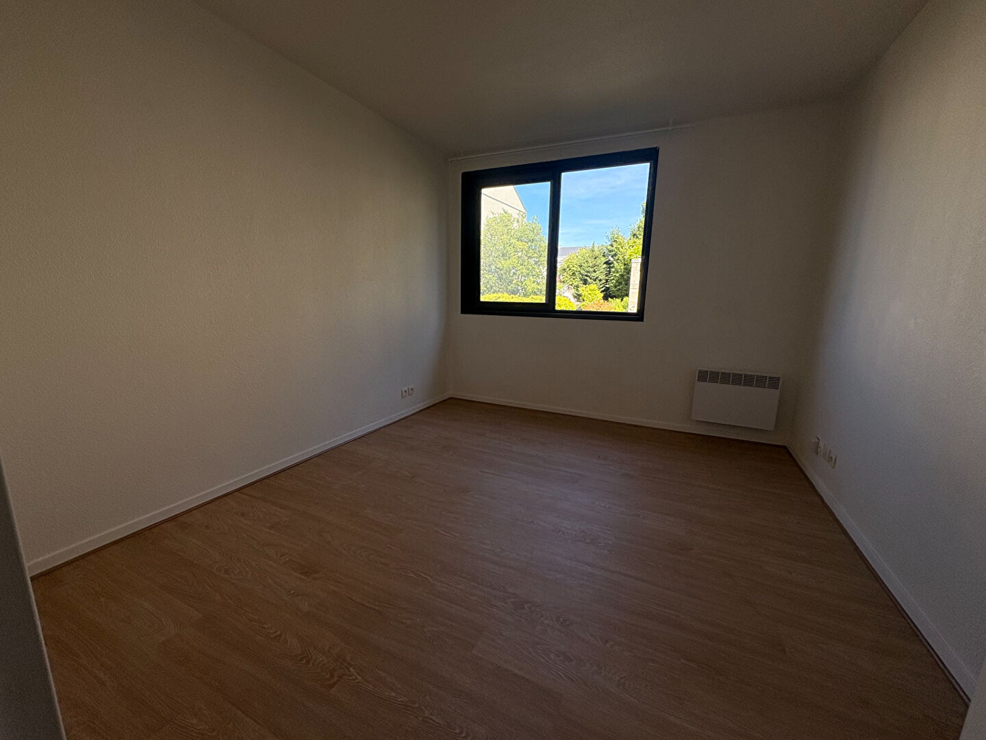 à 5 km de Issy-les-Moulineaux 649 € / mois cc Appartement 1 pièce 18.70 m² Voir le bien