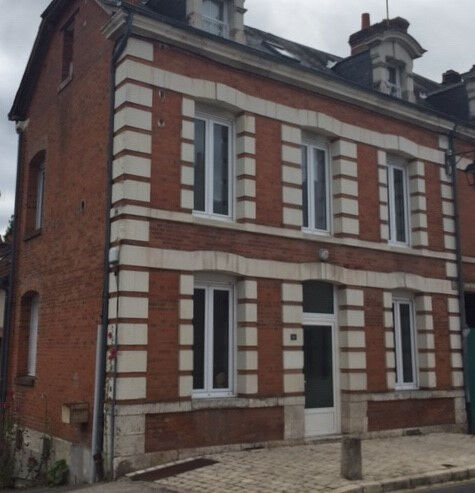 Maison NEUNG SUR BEUVRON (41210) 5 pièces 85.00 m²