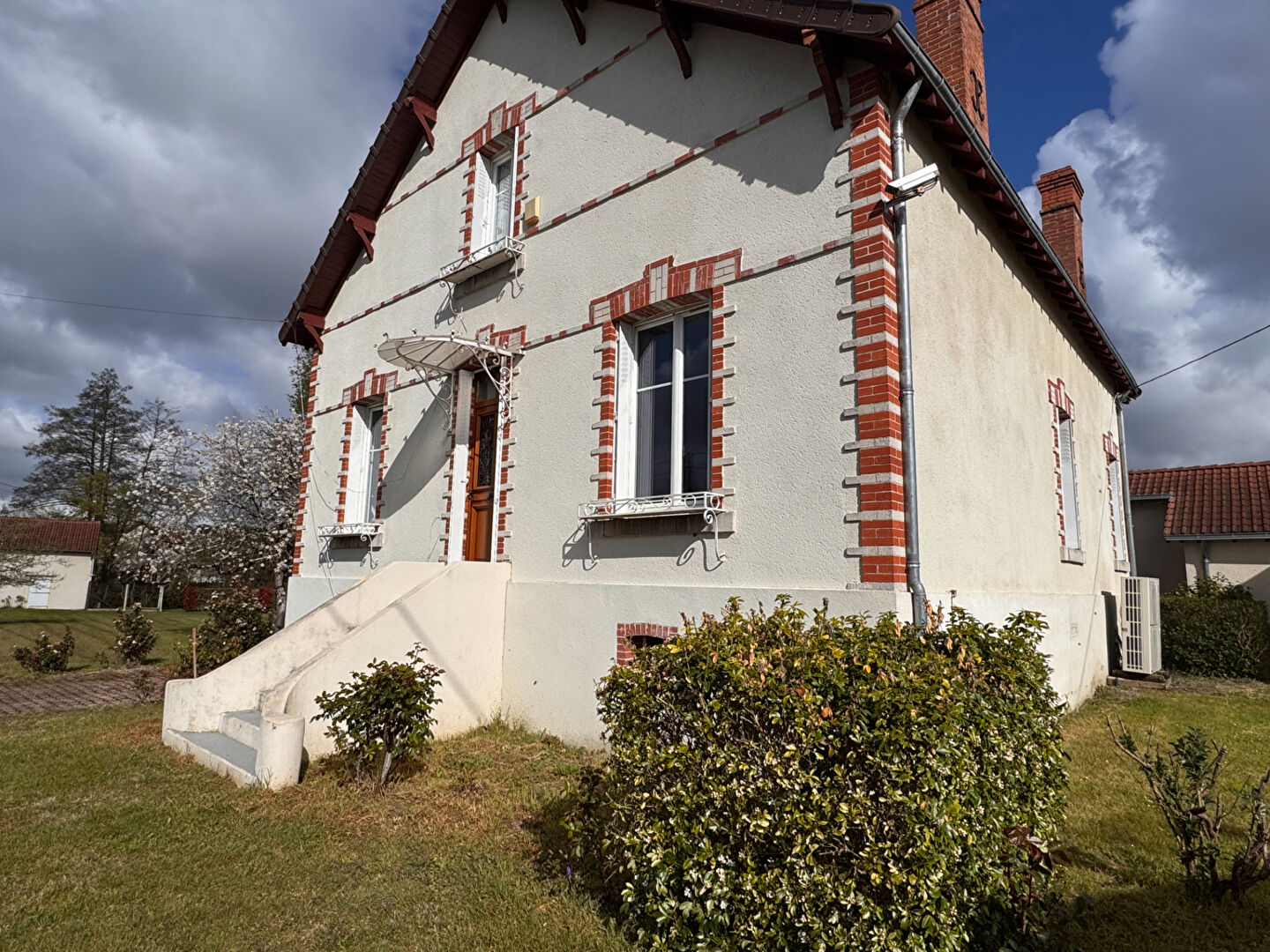 Maison CHATRES SUR CHER (41320) 7 pi&egrave;ces 133.00 m&sup2;