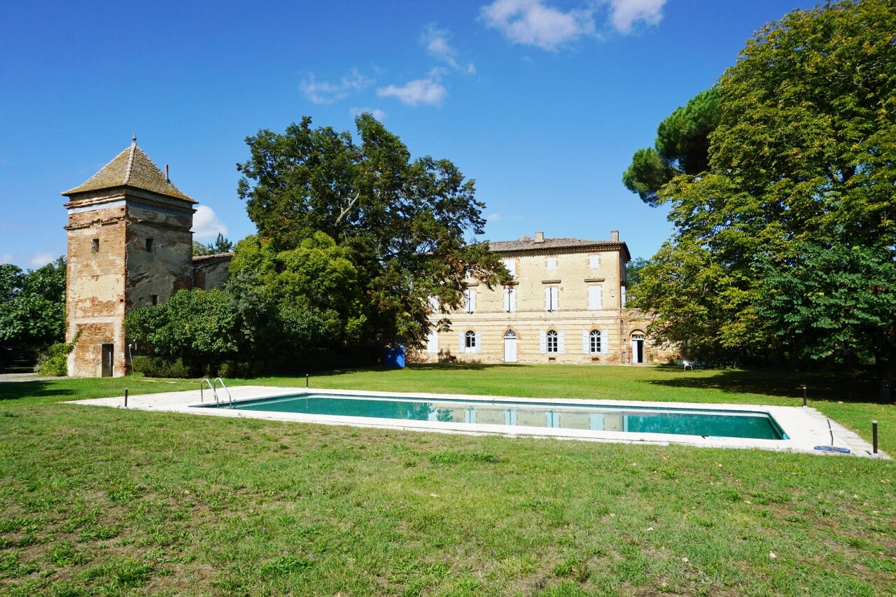 Maison MONDONVILLE (31700) 15 pi&egrave;ces 800.00 m&sup2;