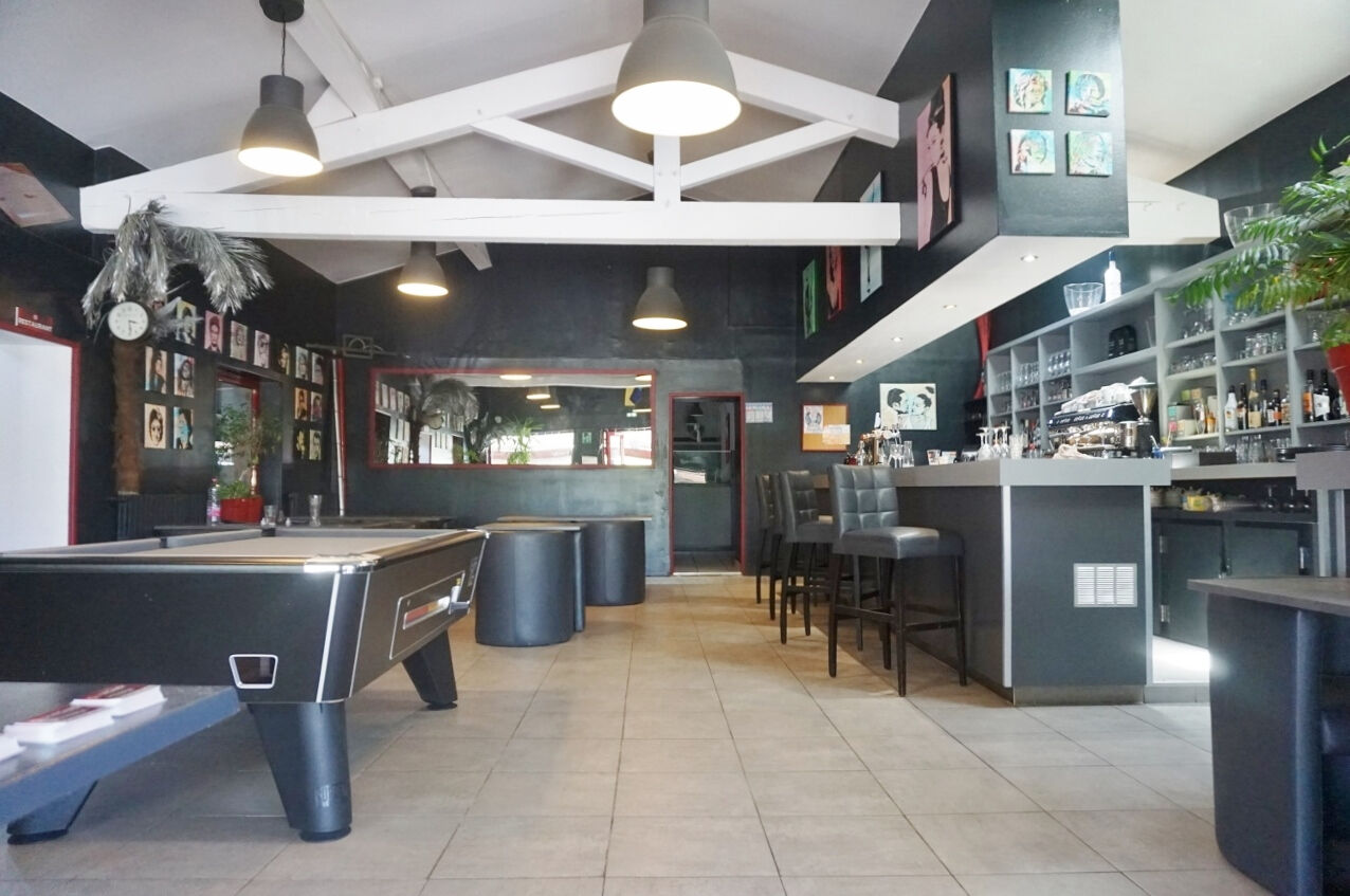 Local commercial CORNEBARRIEU (31700) 18 pièces 589.00 m²