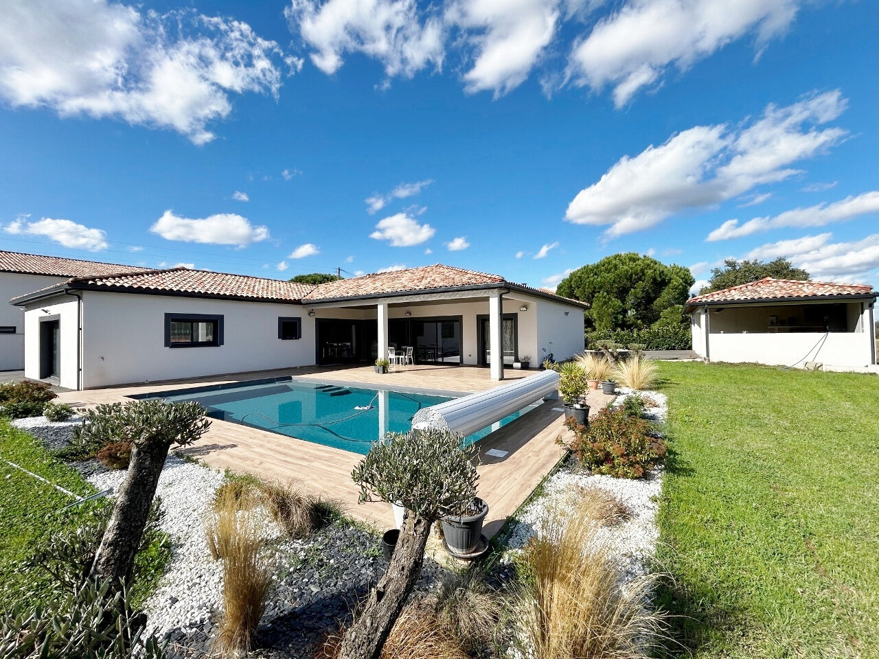 Maison AUSSONNE (31840) 6 pièces 238.00 m²