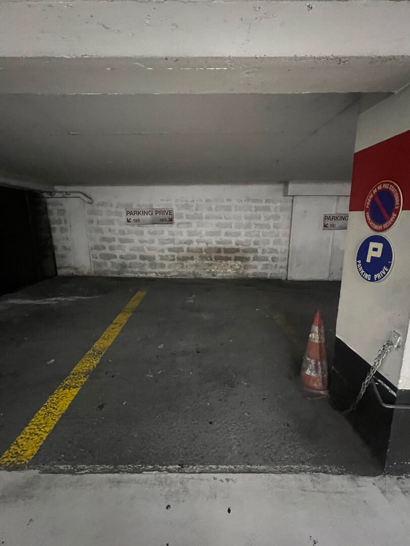Parking / box NICE (06000) 14.00 m²